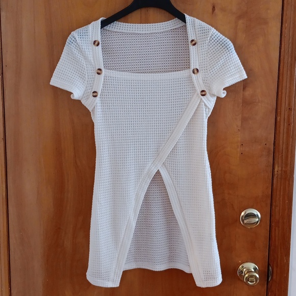 Tops - Stylish Cream Knit Cardigan with Button Accents